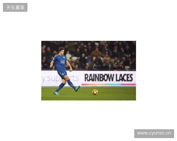 多古:球队本赛季凝聚力更强了,我已经很好地适应了英超联赛